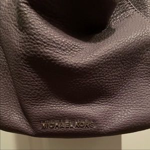 Michael Kors purple leather handbag! In excellent condition!